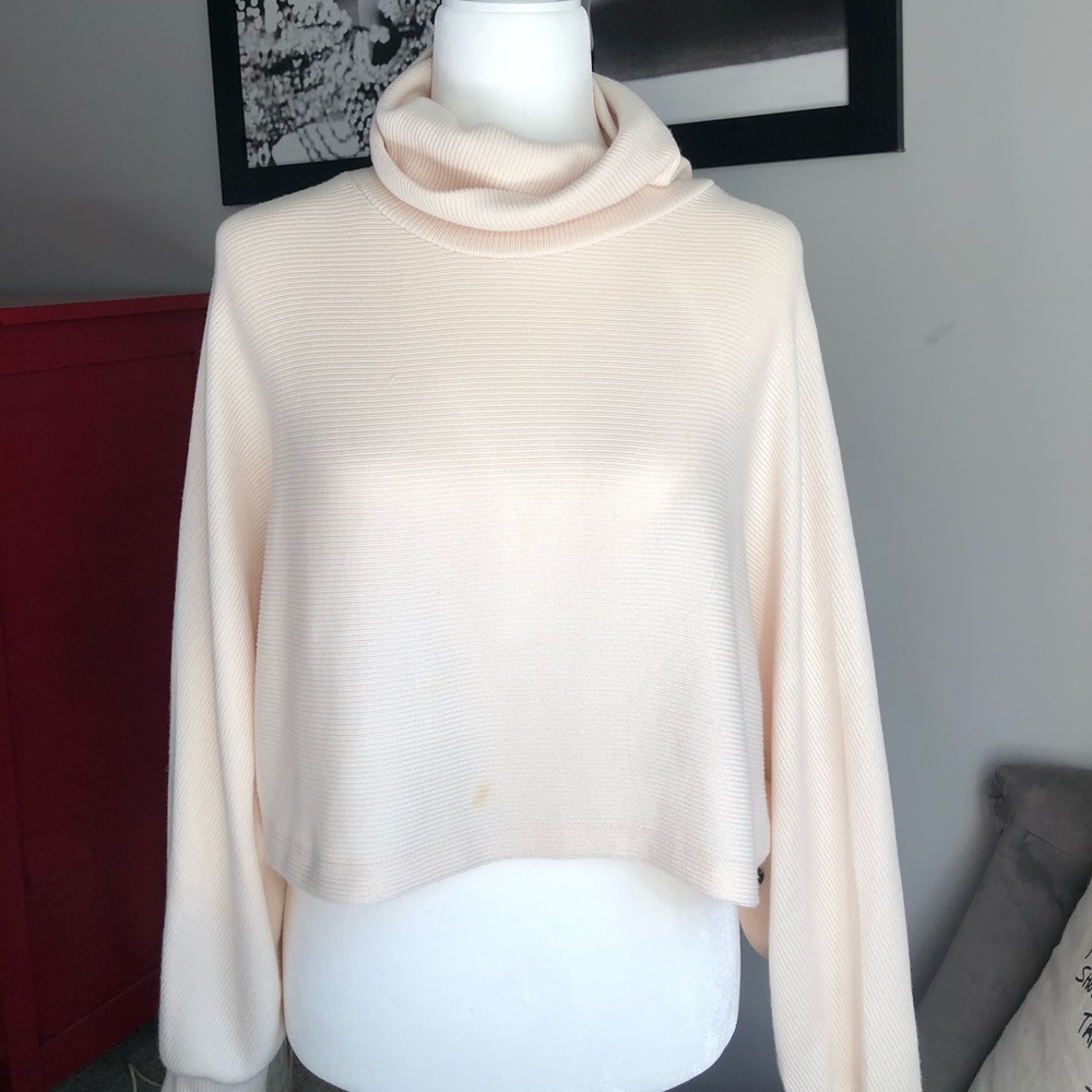 Size S forever 21 turtleneck sweater